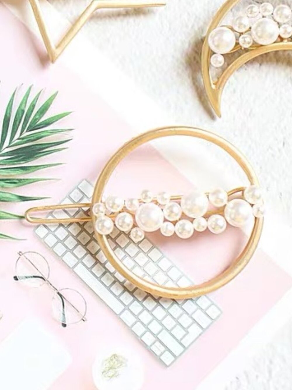 Circle Pearl Hair Clip